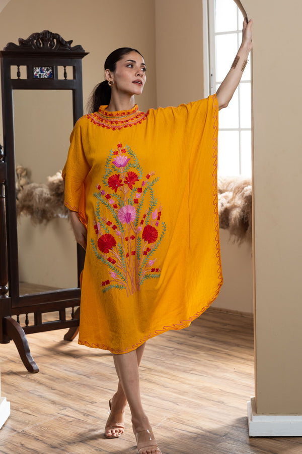 Gerua Collar Kaftan