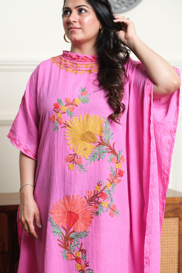 Gulabi Collar Kaftan
